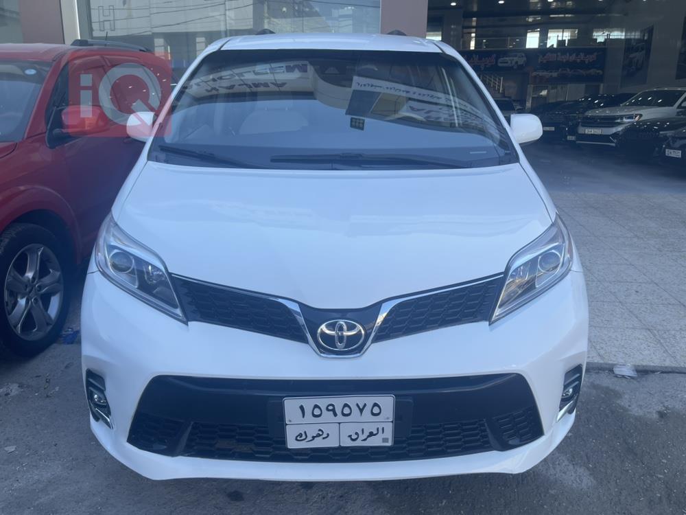 Toyota Sienna